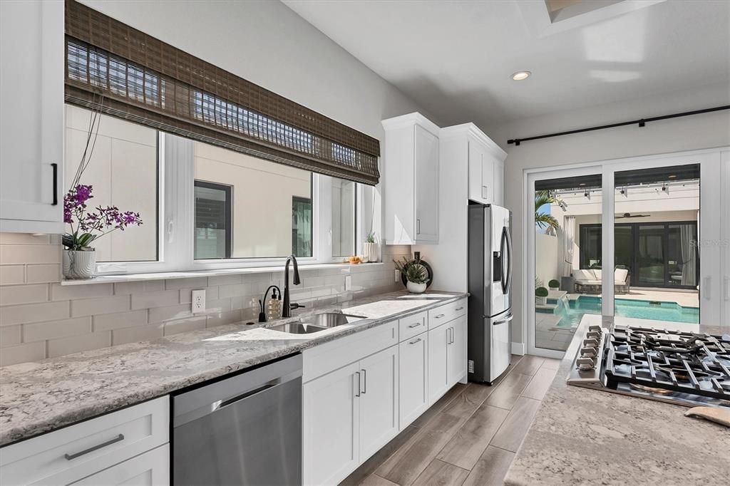 En Venta: $2,100,000 (4 camas, 4 baños, 3852 Pies cuadrados)