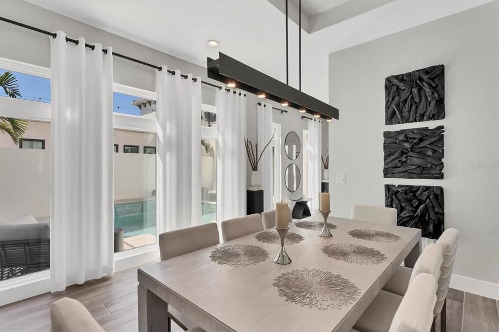 En Venta: $2,100,000 (4 camas, 4 baños, 3852 Pies cuadrados)