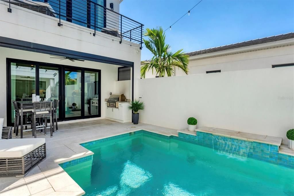 En Venta: $2,100,000 (4 camas, 4 baños, 3852 Pies cuadrados)