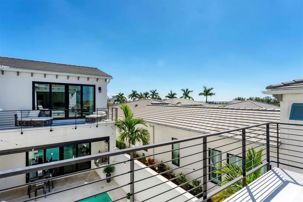 En Venta: $2,100,000 (4 camas, 4 baños, 3852 Pies cuadrados)