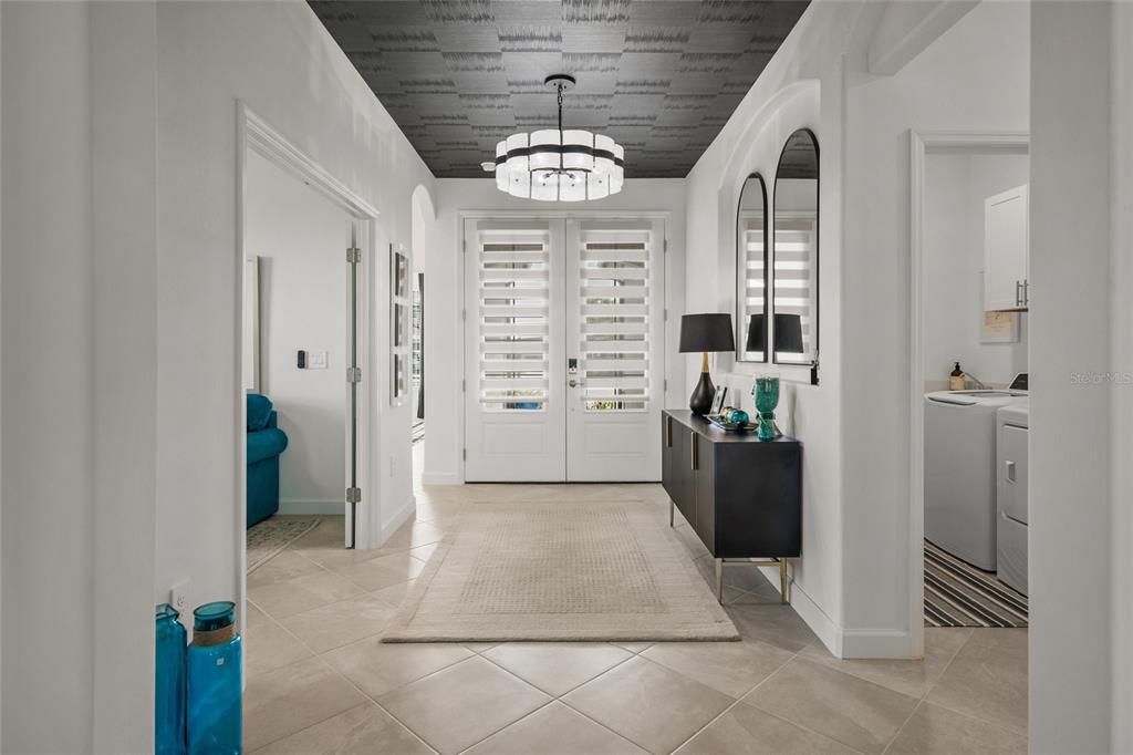 For Sale: $899,000 (3 beds, 3 baths, 2455 Square Feet)