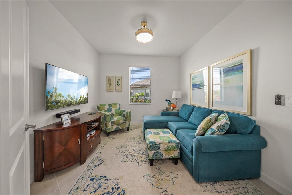 For Sale: $899,000 (3 beds, 3 baths, 2455 Square Feet)