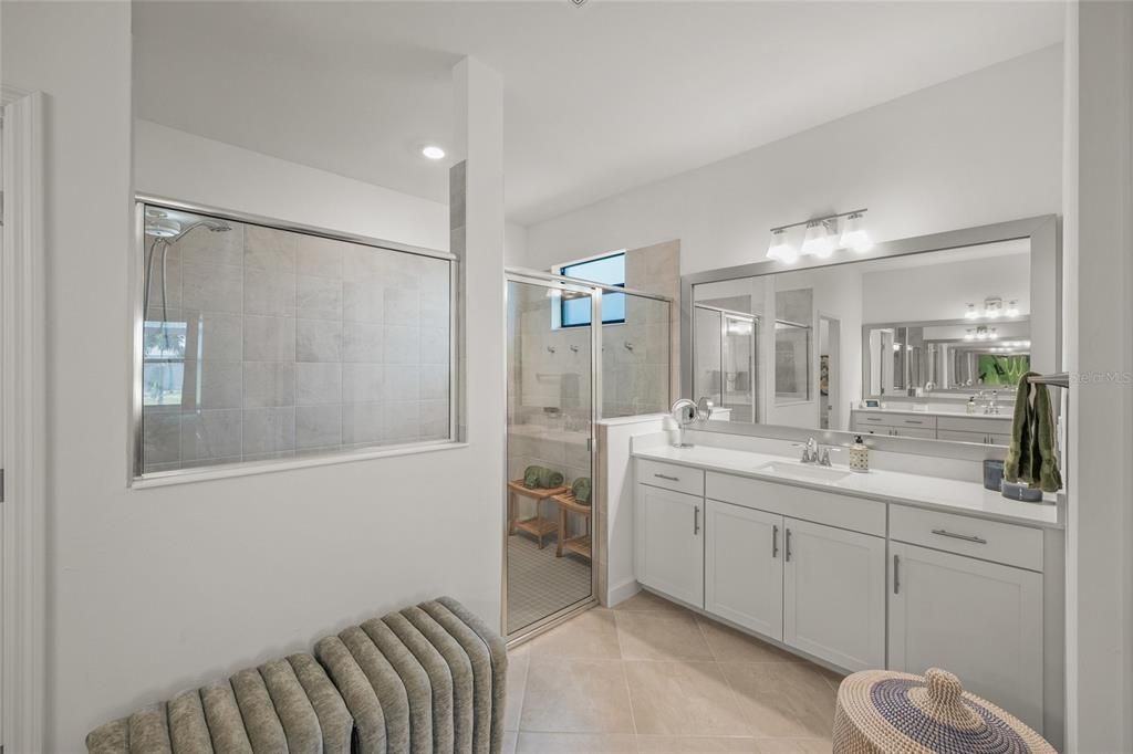 For Sale: $899,000 (3 beds, 3 baths, 2455 Square Feet)