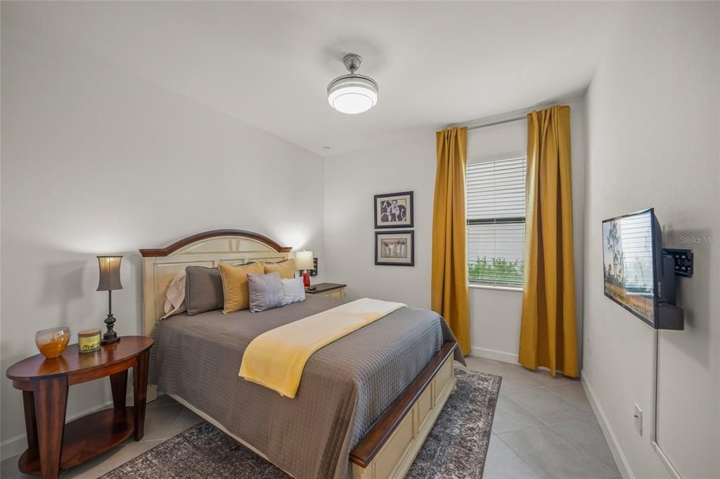 For Sale: $899,000 (3 beds, 3 baths, 2455 Square Feet)