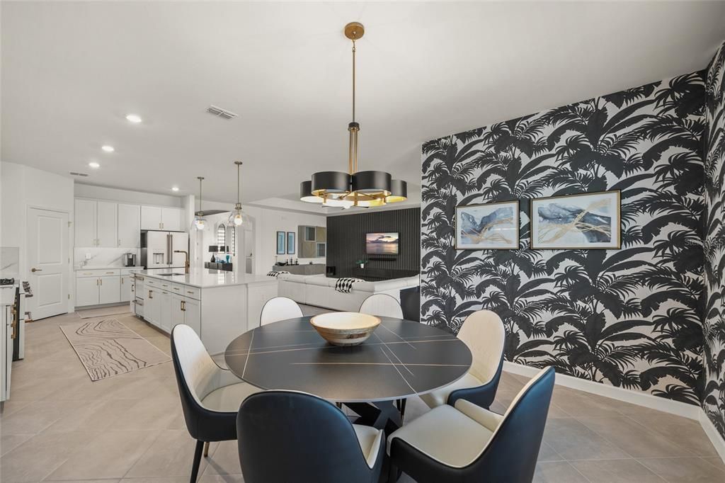 For Sale: $899,000 (3 beds, 3 baths, 2455 Square Feet)