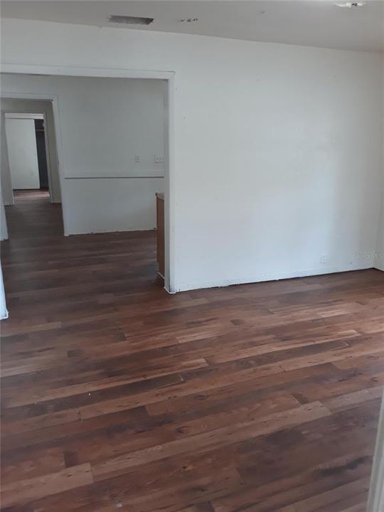 En Renta: $995 (3 camas, 1 baños, 1074 Pies cuadrados)