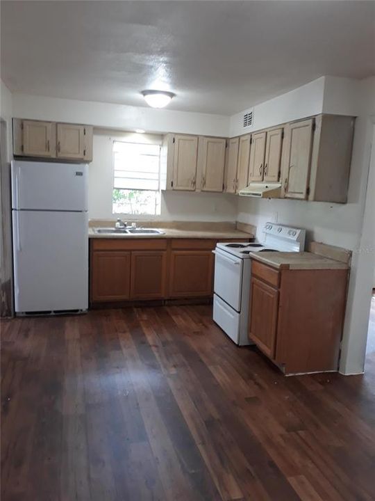 En Renta: $995 (3 camas, 1 baños, 1074 Pies cuadrados)