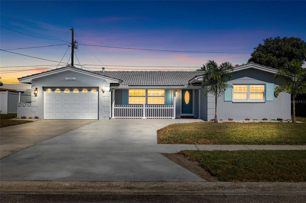 Recently Rented: $3,000 (3 beds, 2 baths, 1555 Square Feet)