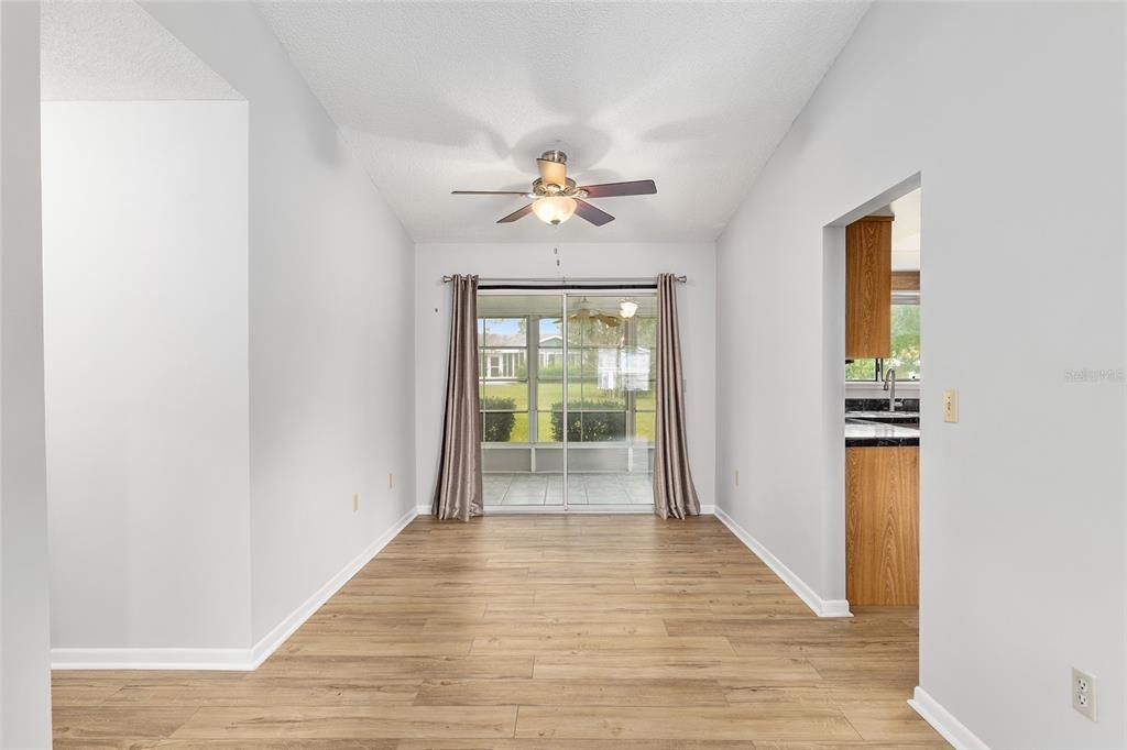 Active With Contract: $172,500 (2 beds, 2 baths, 1112 Square Feet)