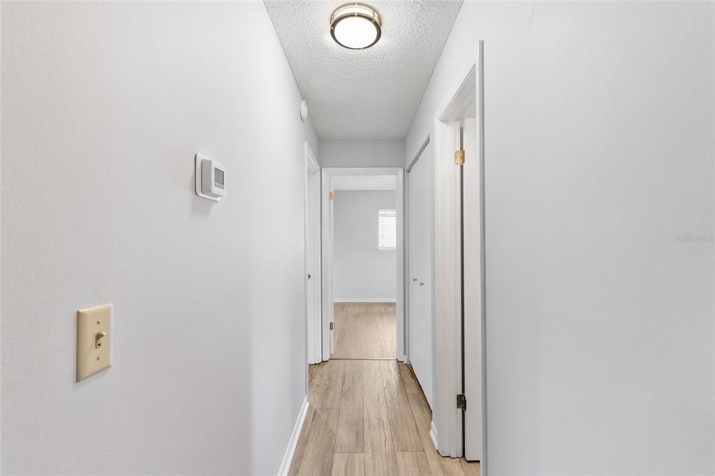 Active With Contract: $172,500 (2 beds, 2 baths, 1112 Square Feet)