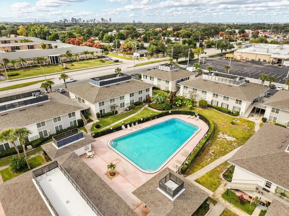 For Sale: $95,000 (1 beds, 1 baths, 695 Square Feet)