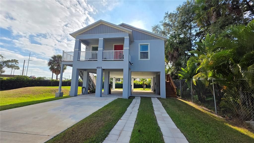 Recently Sold: $382,000 (3 beds, 2 baths, 1066 Square Feet)