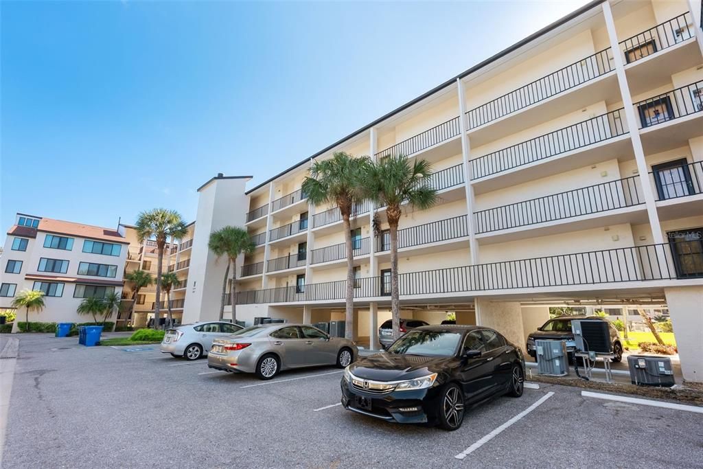 待售: $824,900 (2 贝兹, 2 浴室, 1456 平方英尺)