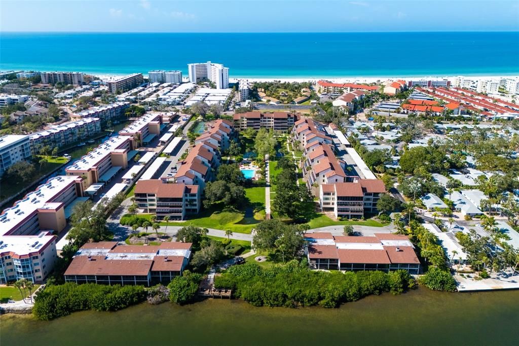 待售: $824,900 (2 贝兹, 2 浴室, 1456 平方英尺)