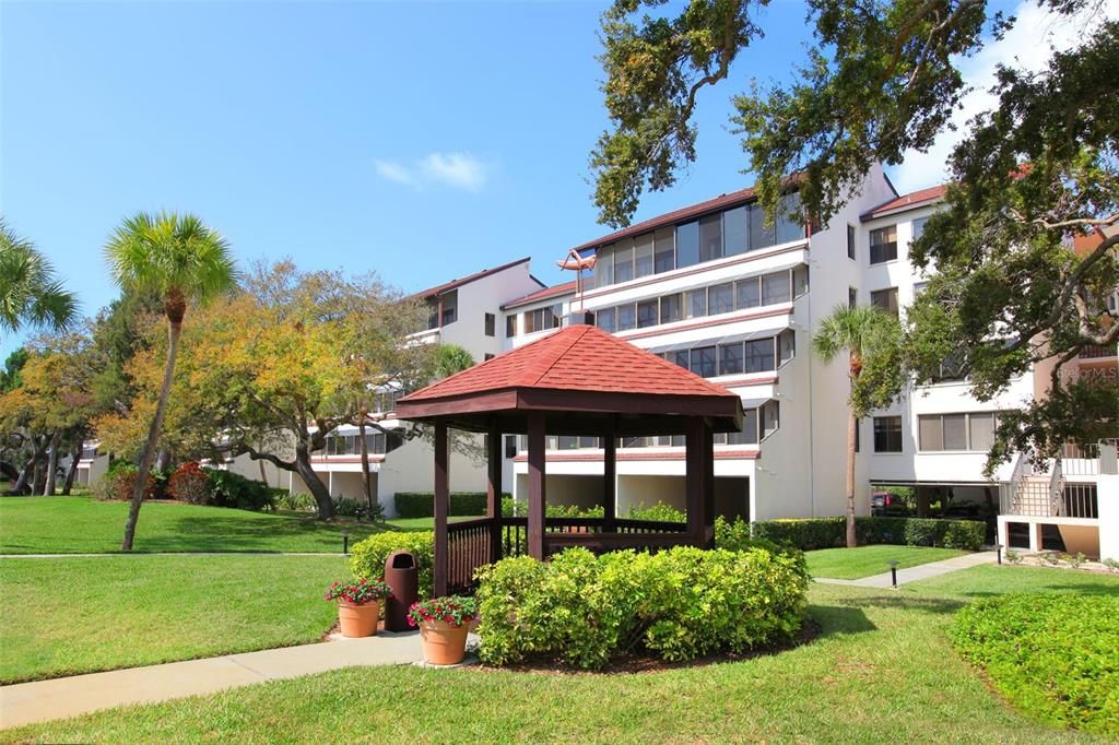 待售: $824,900 (2 贝兹, 2 浴室, 1456 平方英尺)