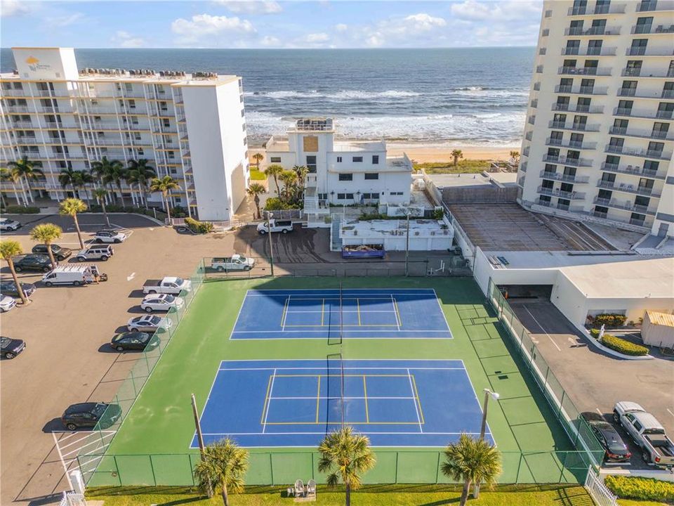 待售: $389,000 (1 贝兹, 1 浴室, 920 平方英尺)