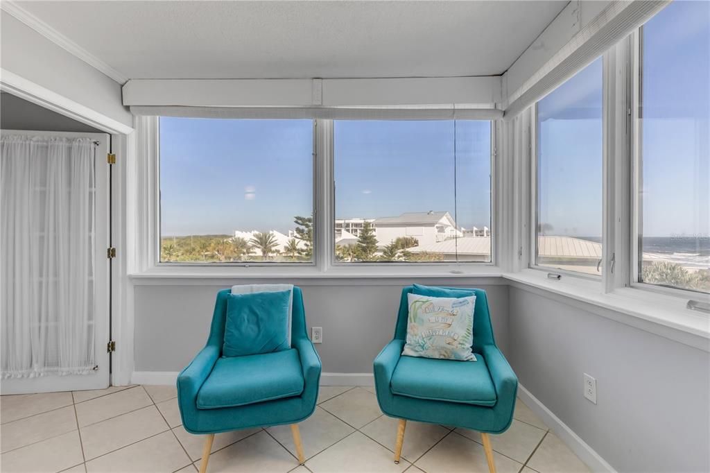 待售: $389,000 (1 贝兹, 1 浴室, 920 平方英尺)