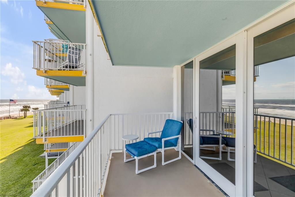 待售: $389,000 (1 贝兹, 1 浴室, 920 平方英尺)