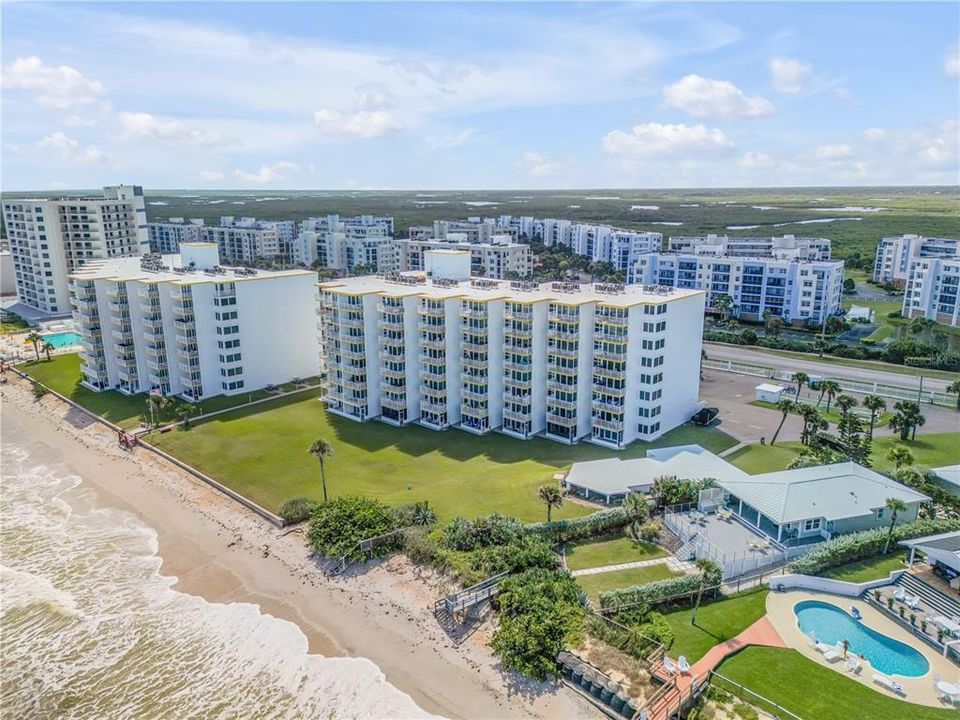 待售: $389,000 (1 贝兹, 1 浴室, 920 平方英尺)