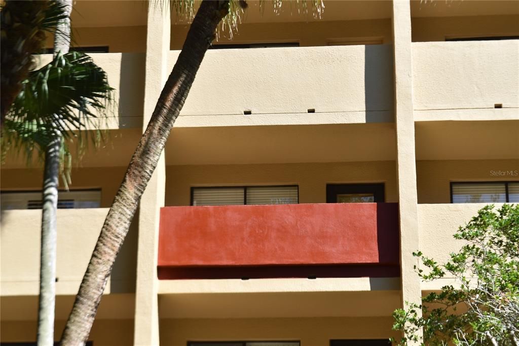 待售: $185,000 (1 贝兹, 1 浴室, 920 平方英尺)