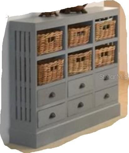 待售: $185,000 (1 贝兹, 1 浴室, 920 平方英尺)