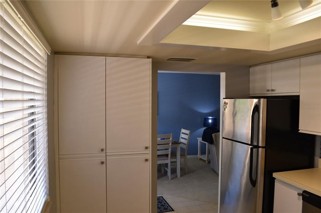 待售: $185,000 (1 贝兹, 1 浴室, 920 平方英尺)