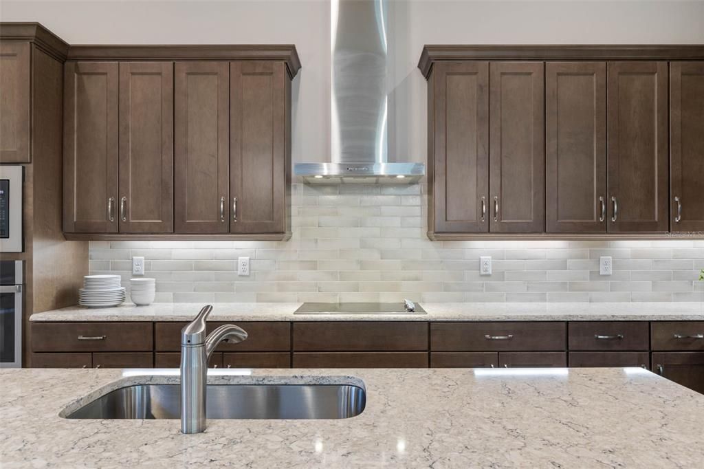 Active With Contract: $715,000 (4 beds, 3 baths, 2432 Square Feet)