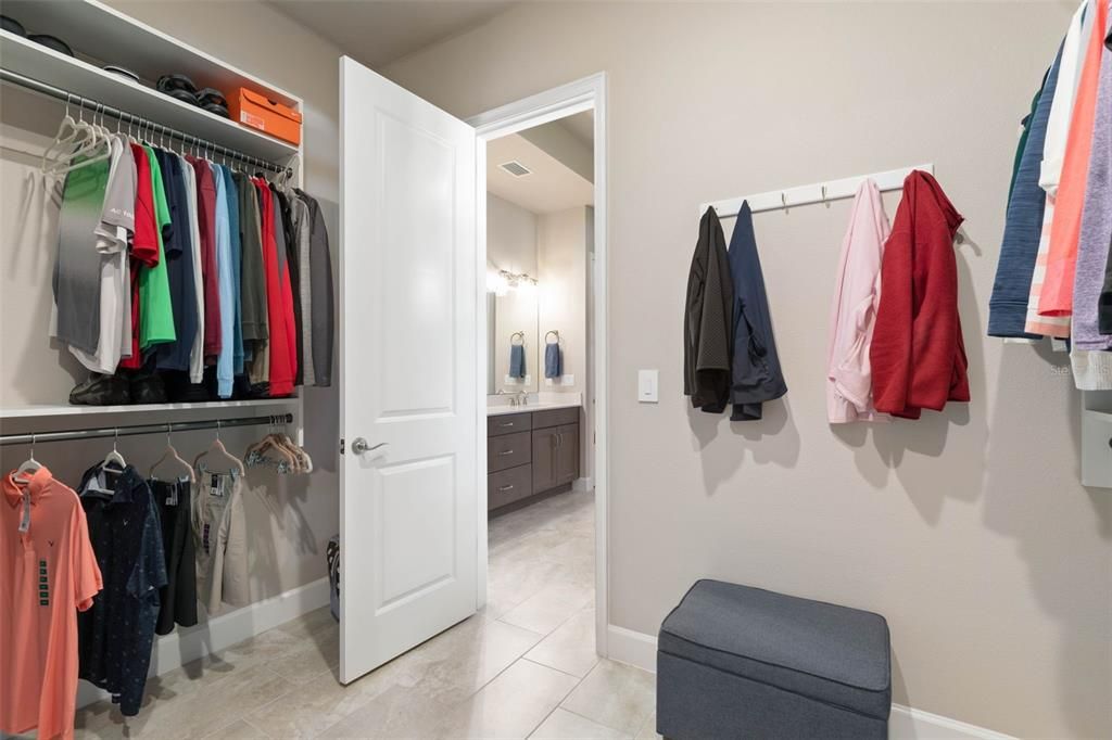 Active With Contract: $715,000 (4 beds, 3 baths, 2432 Square Feet)