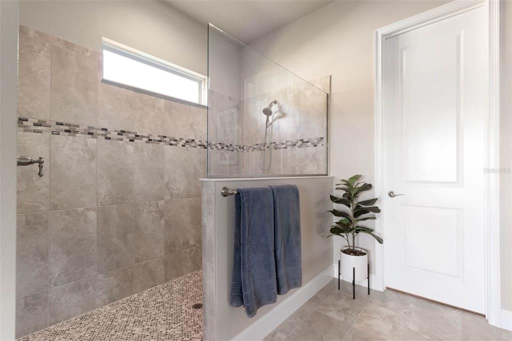 Active With Contract: $715,000 (4 beds, 3 baths, 2432 Square Feet)