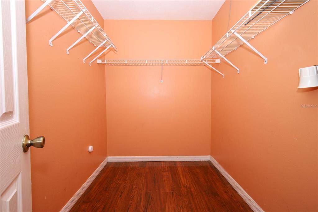 待售: $359,000 (4 贝兹, 2 浴室, 1887 平方英尺)