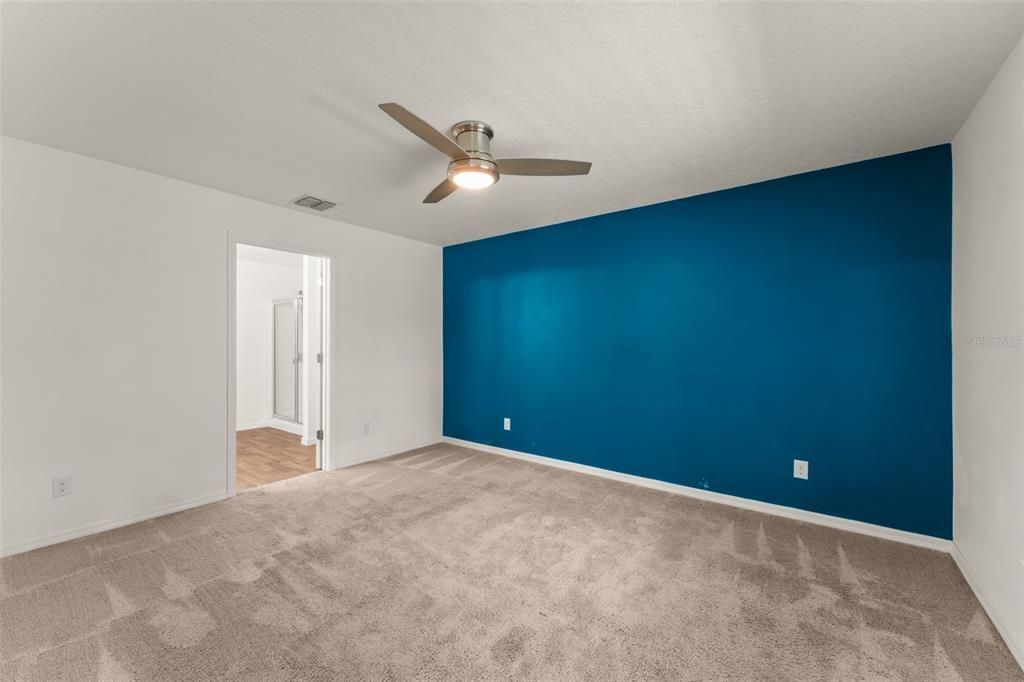 En Venta: $275,000 (3 camas, 2 baños, 1356 Pies cuadrados)