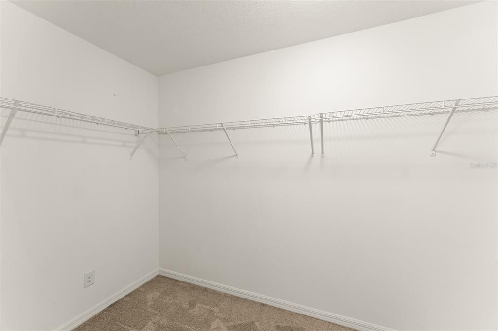 En Venta: $275,000 (3 camas, 2 baños, 1356 Pies cuadrados)