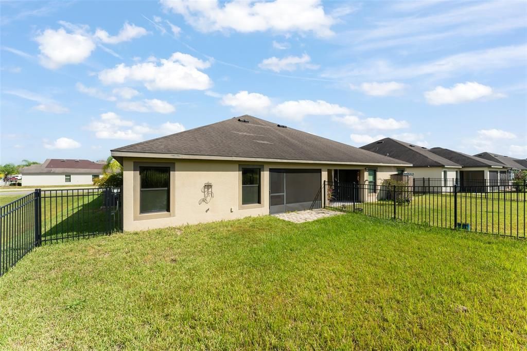 En Venta: $275,000 (3 camas, 2 baños, 1356 Pies cuadrados)