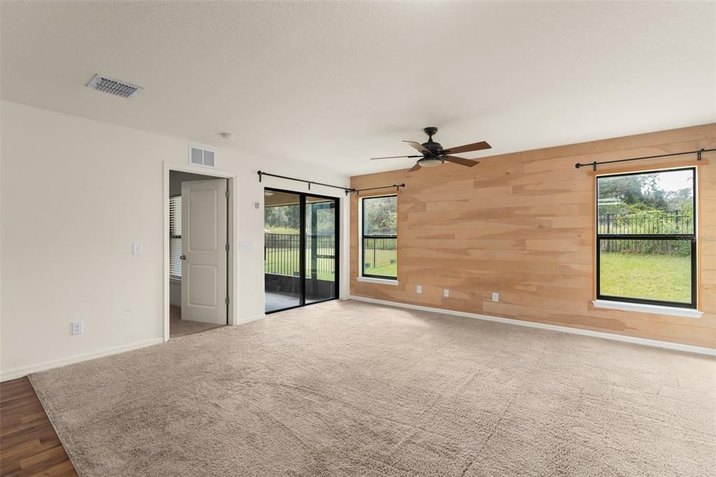 En Venta: $275,000 (3 camas, 2 baños, 1356 Pies cuadrados)