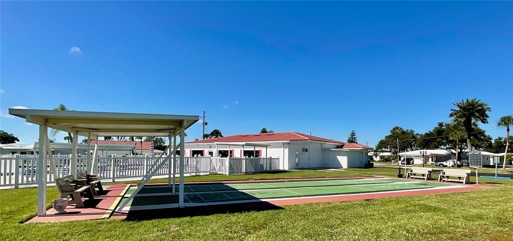 For Sale: $209,750 (2 beds, 1 baths, 1034 Square Feet)