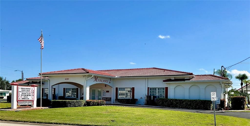 For Sale: $209,750 (2 beds, 1 baths, 1034 Square Feet)