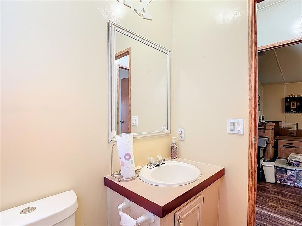 Под контрактом: $178,000 (3 спален, 2 ванн, 1080 Квадратных фут)