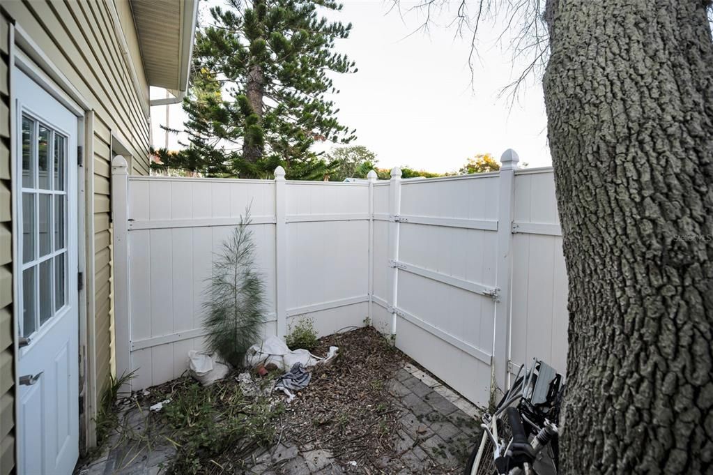 待售: $459,000 (0 贝兹, 0 浴室, 1506 平方英尺)