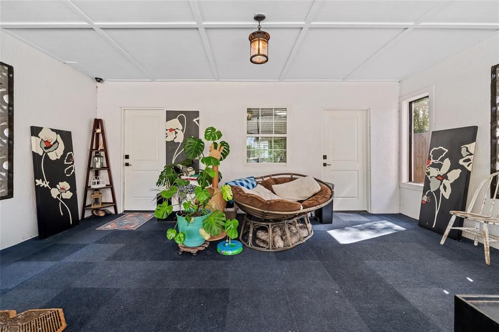 Под контрактом: $565,000 (4 спален, 3 ванн, 2172 Квадратных фут)