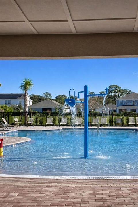 Active With Contract: $1,500 (1 beds, 1 baths, 500 Square Feet)
