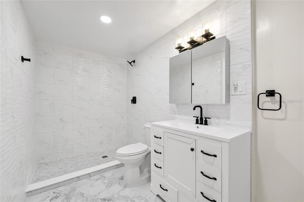 For Sale: $389,000 (3 beds, 2 baths, 1152 Square Feet)