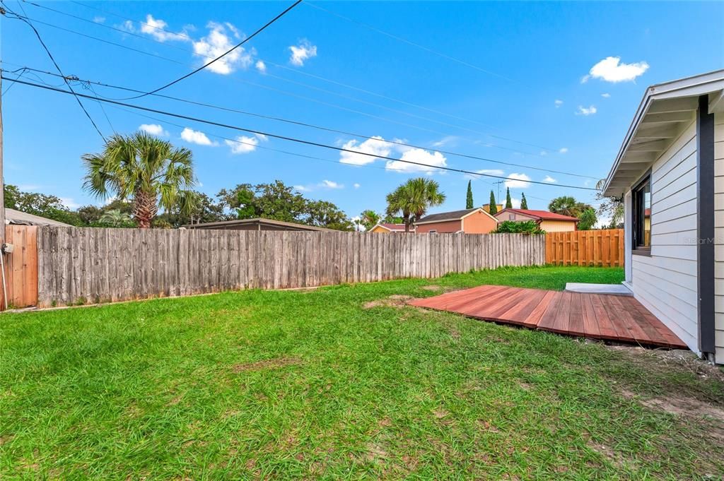 For Sale: $389,000 (3 beds, 2 baths, 1152 Square Feet)