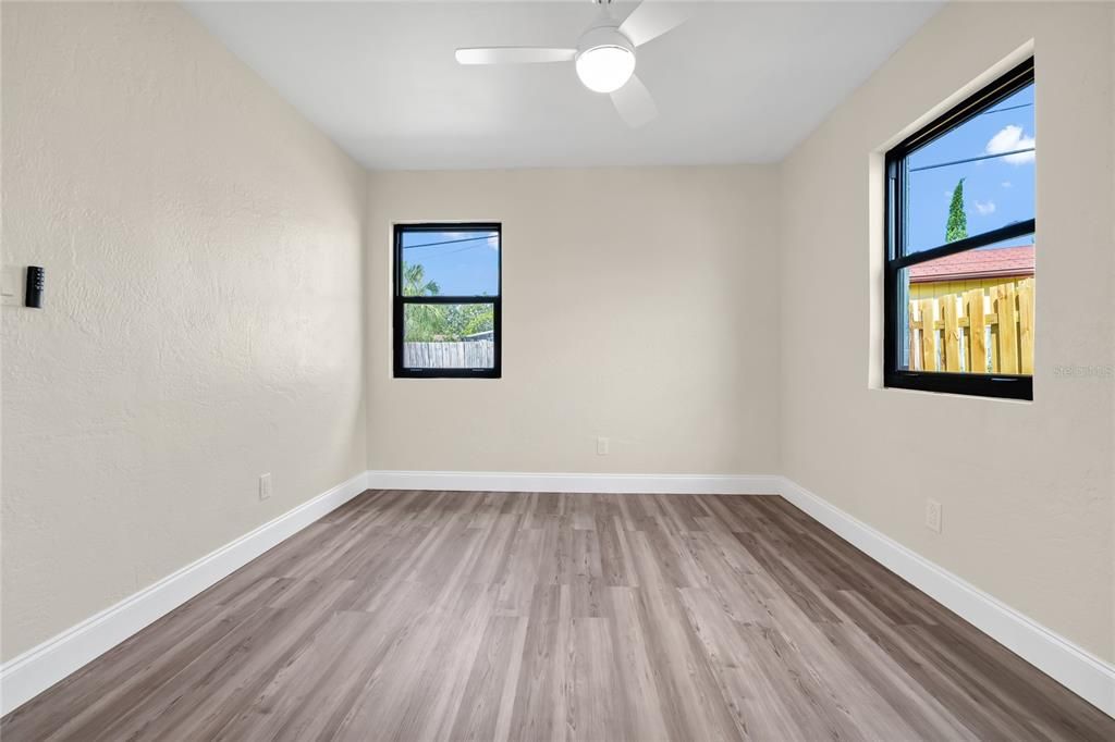 For Sale: $389,000 (3 beds, 2 baths, 1152 Square Feet)