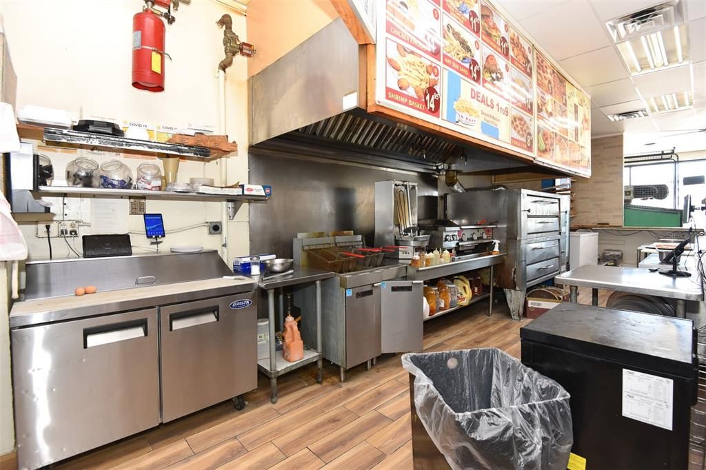 На продажу: $370,000 (0 спален, 0 ванн, 0 Квадратных фут)