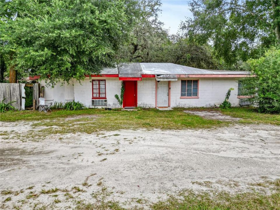 待售: $650,000 (6 贝兹, 2 浴室, 4606 平方英尺)