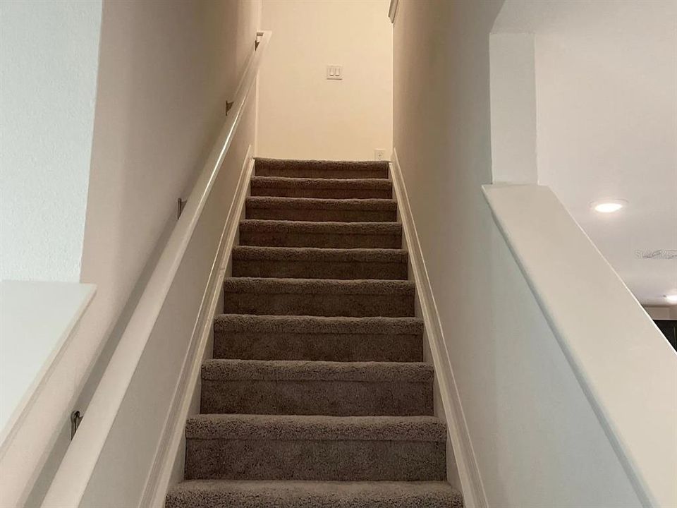 出租: $2,450 (4 贝兹, 2 浴室, 1977 平方英尺)