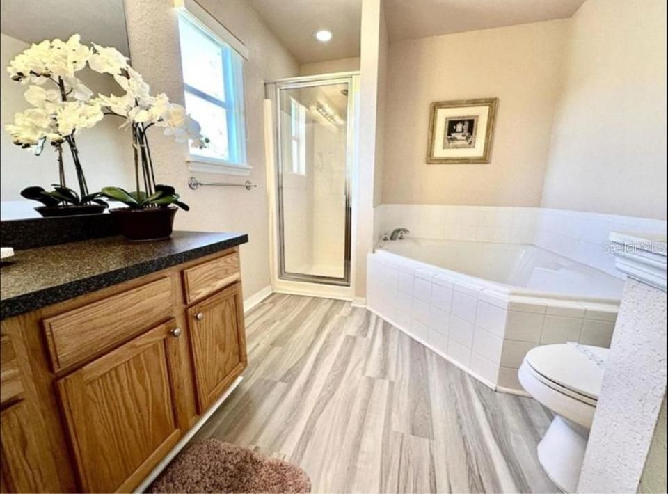 For Rent: $3,000 (5 beds, 4 baths, 2282 Square Feet)