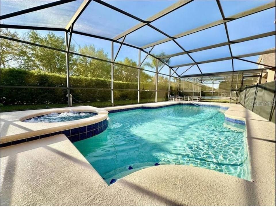 For Rent: $3,000 (5 beds, 4 baths, 2282 Square Feet)