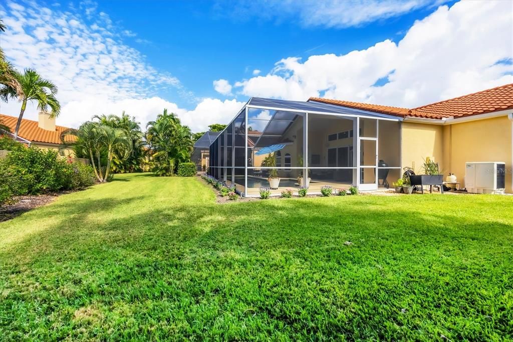 For Sale: $795,000 (3 beds, 3 baths, 2516 Square Feet)