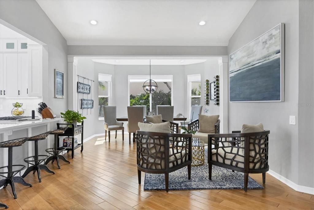 For Sale: $795,000 (3 beds, 3 baths, 2516 Square Feet)